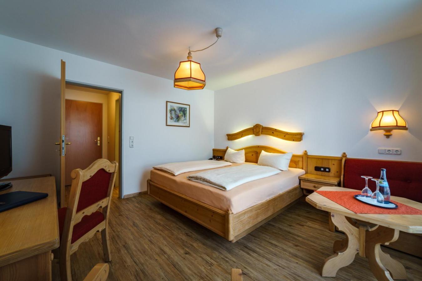 Parkhotel Sonnenhof Оберамергау Стая снимка